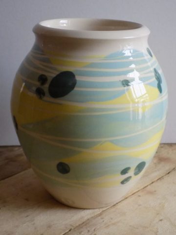 Stoneware vase by East Yorkshire ceramicist Stewart Taylor